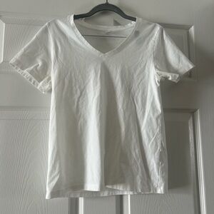 Uniqlo Classic V-Neck White Tee